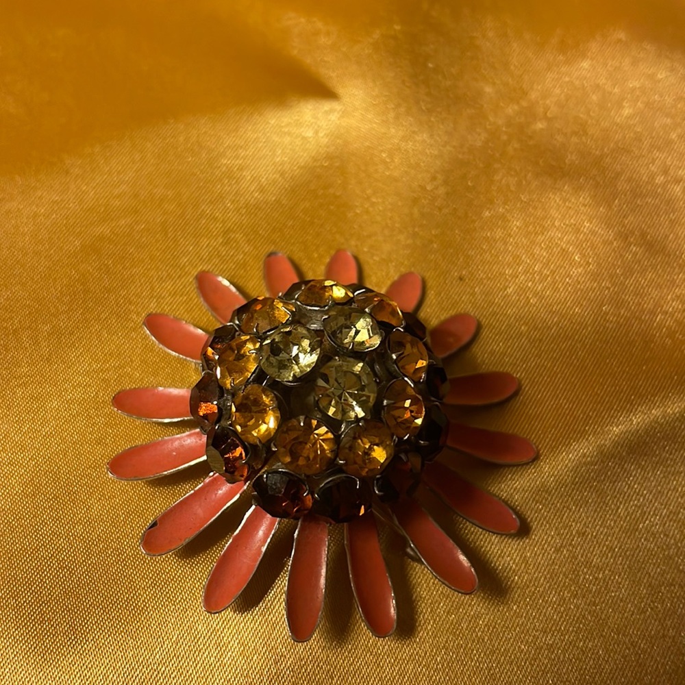 Vintage floral pin with enameled rusty orange petals with colored jewels
